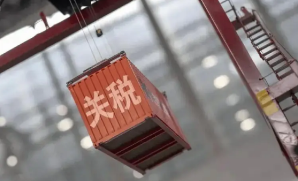 http://img-cdn.mall.lingtong.info/uploads/assets/images/{A3BFBE6D-2952-89CF-C7D4-195B6BA54E73}.png